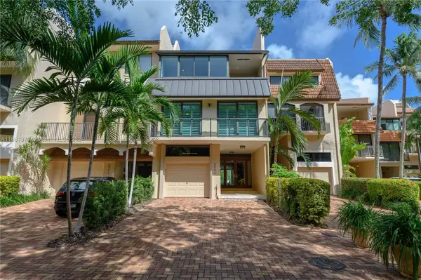 5990 Paradise Point Dr #5990, Palmetto Bay, FL 33157