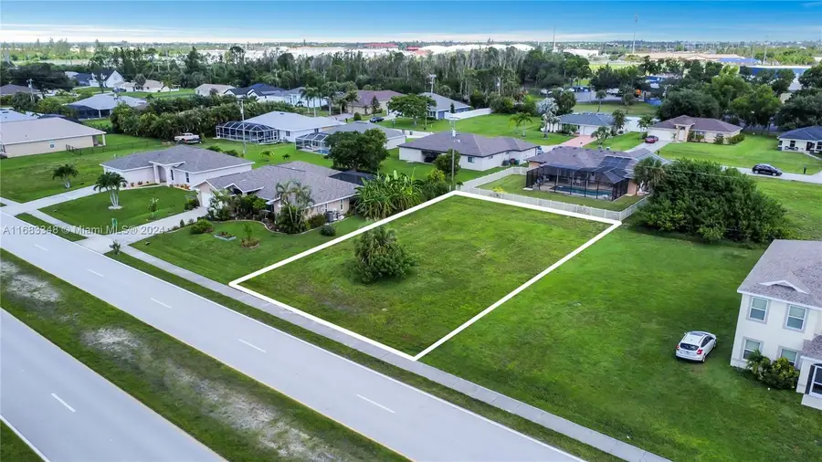 1821 Savona Pkwy W, Cape Coral, FL 33914 - Image #2