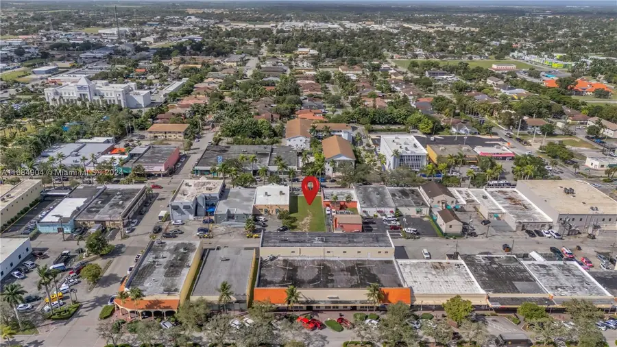 233 N Krome Ave, Homestead, FL 33030 - Image #2