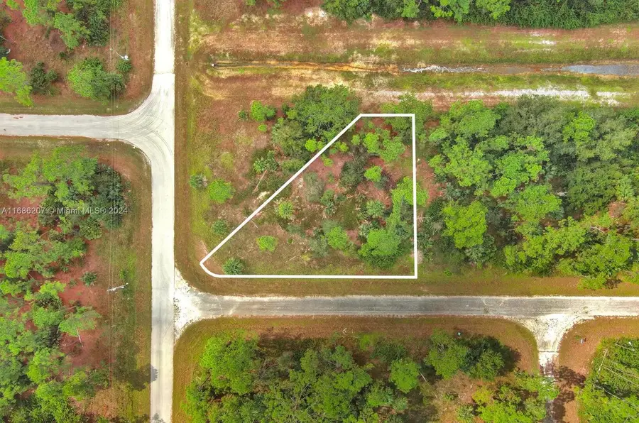 158 Nagel Ave S, Lehigh Acres, FL 33974 - Image #2