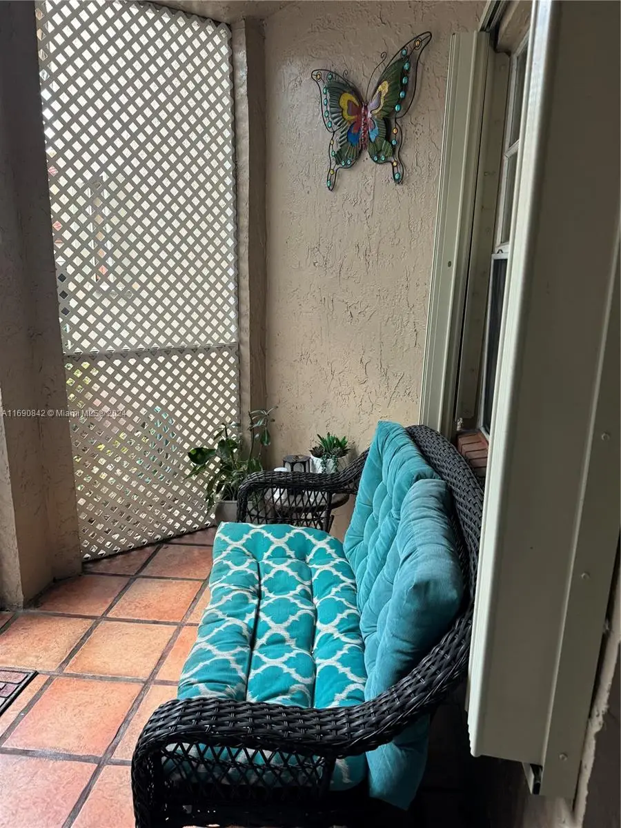 8664 SW 3rd St #101, Pembroke Pines, FL 33025 - Image #3