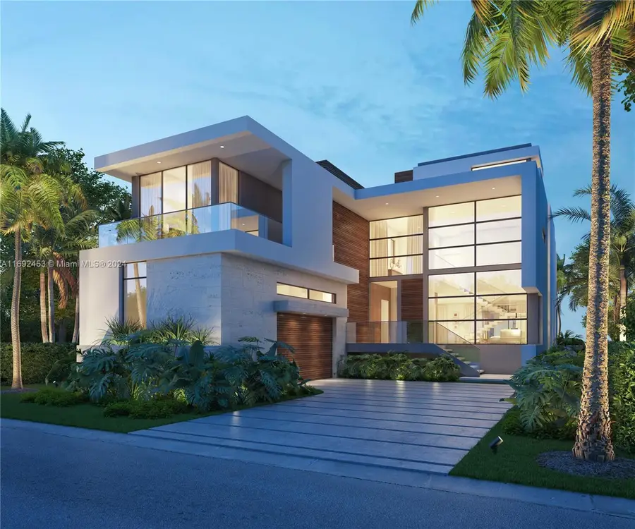 1045 N Venetian Dr, Miami, FL 33139 - Image #2