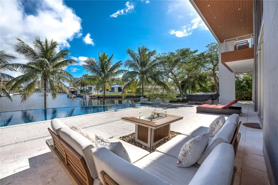 400 Tamarind Dr, Hallandale Beach, FL 33009 - #3