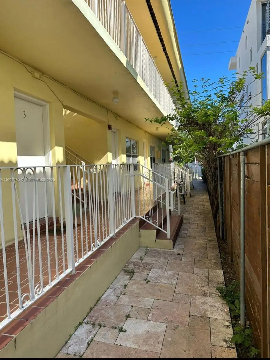 653 Michigan Ave #4, Miami Beach, FL 33139 - #1