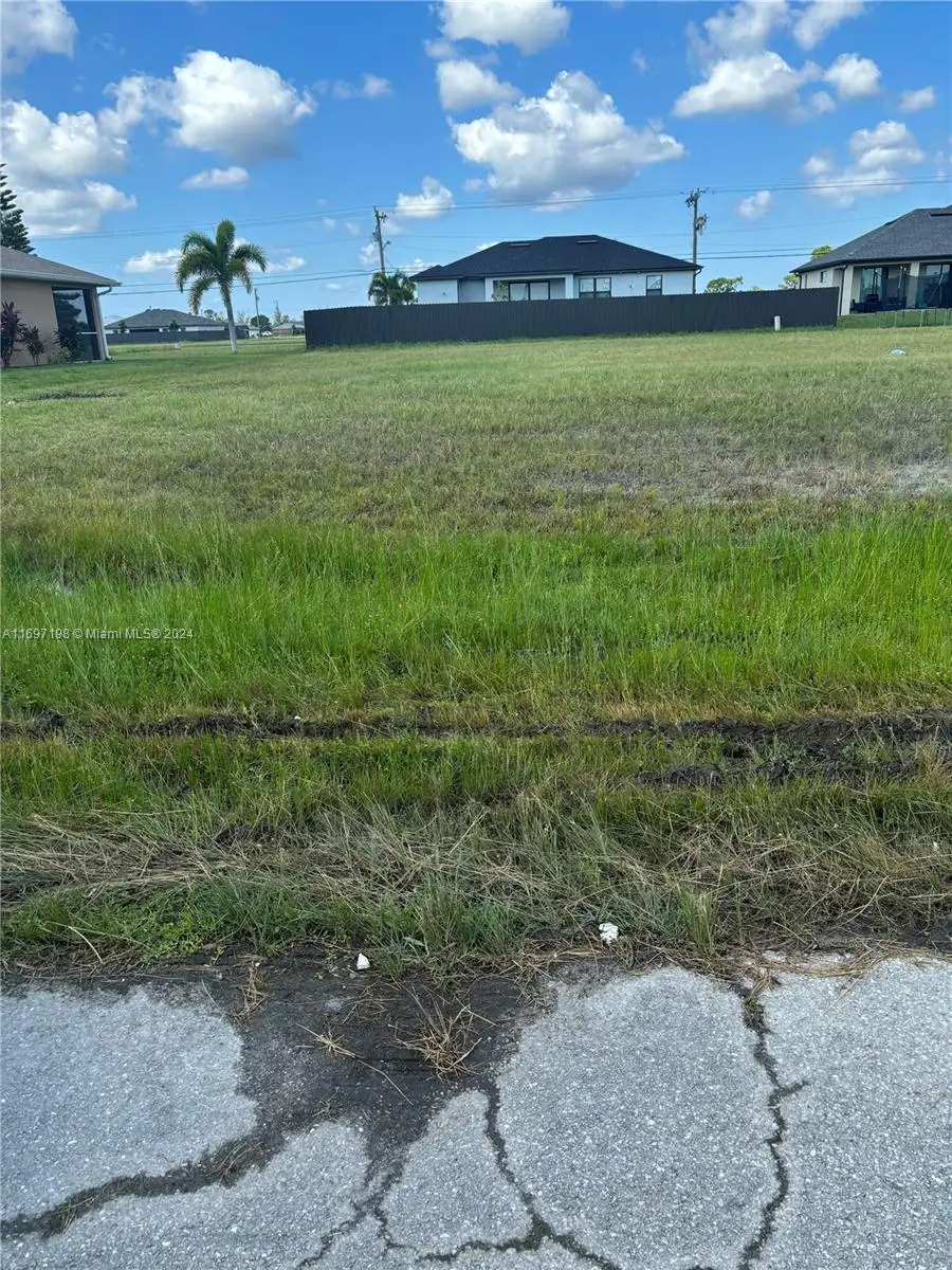 1224 NW 15th Pl, Cape Coral, FL 33993 - Image #1