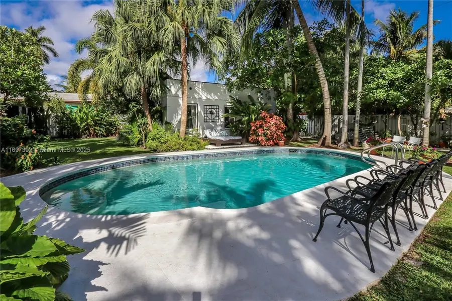 1329 Tyler St, Hollywood, FL 33019 - Image #2