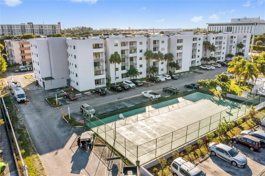 8075 NW 7th St #120, Miami, FL 33126 - #2