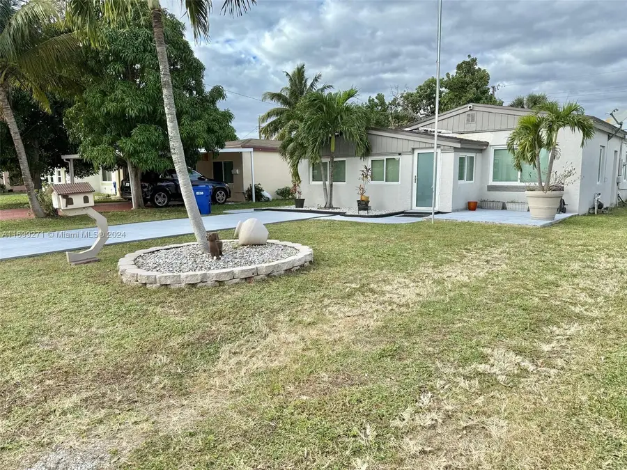 1859 NE 173rd St, North Miami Beach, FL 33162 - Image #2
