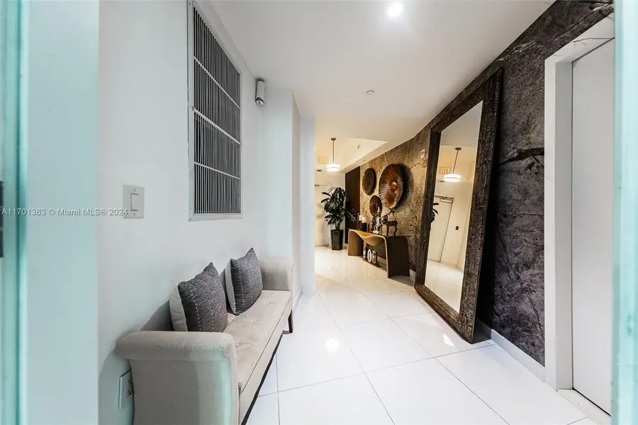 851 NE 1st Ave #2111, Miami, FL 33132 - Image #3