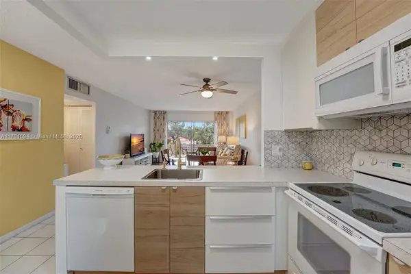 4451 NW 16th St #K204, Lauderhill, FL 33313