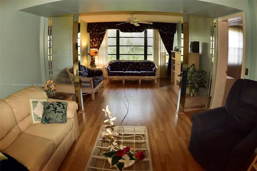 6085 Balboa Cir #402, Boca Raton, FL 33433 - Image #3