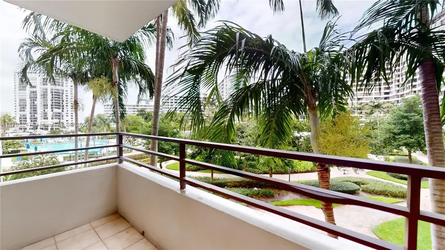 2500 Parkview Dr #417, Hallandale Beach, FL 33009 - #3