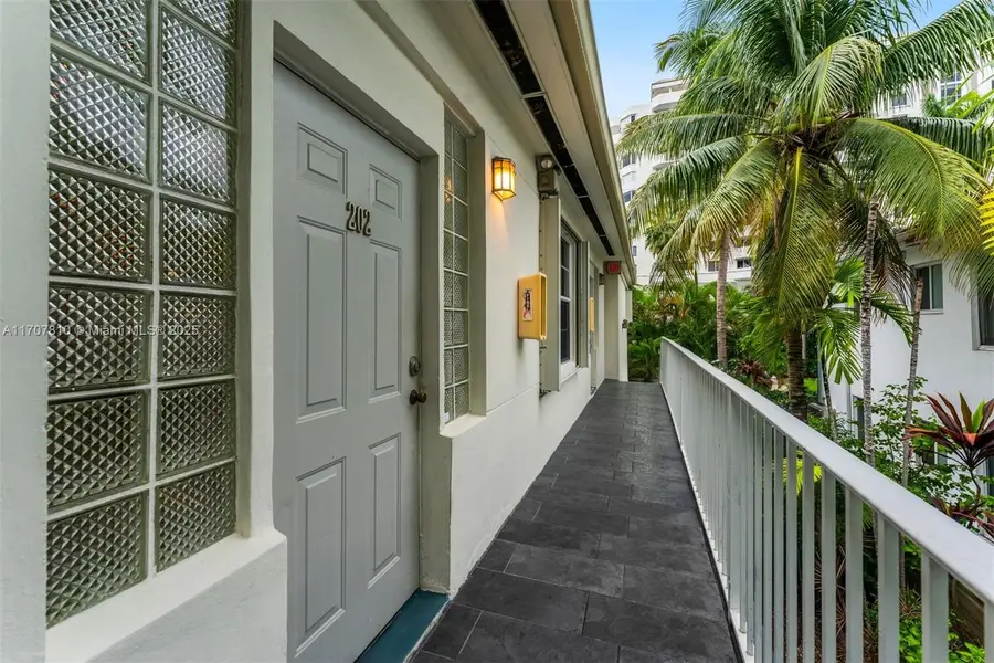 1622 Bay Rd, Miami Beach, FL 33139 - Image #3