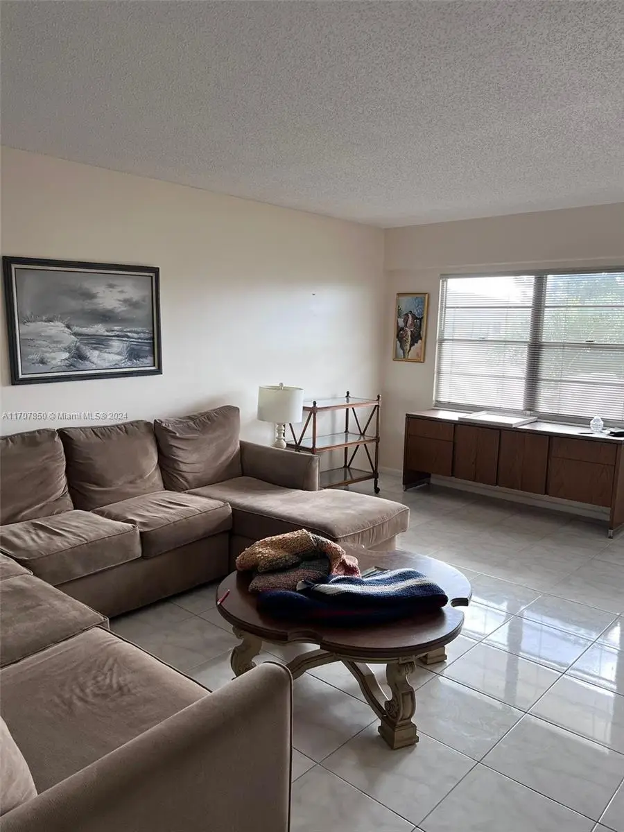 324 Fanshaw H #324 H, Boca Raton, FL 33434 - Image #3