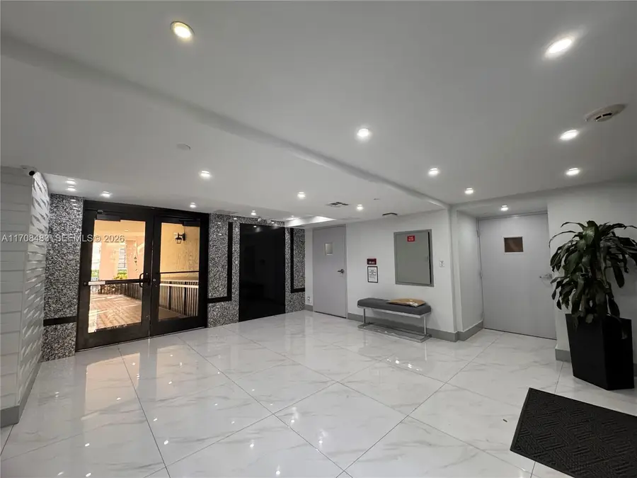 16919 N Bay Rd #117, Sunny Isles Beach, FL 33160 - #2