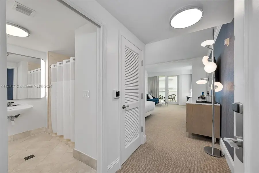 4401 Collins Ave #902, Miami Beach, FL 33140 - #3