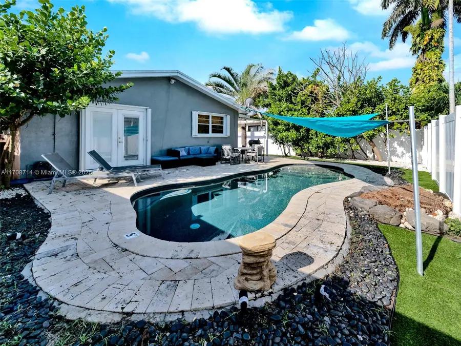 1507 Garfield St, Hollywood, FL 33020 - Image #2