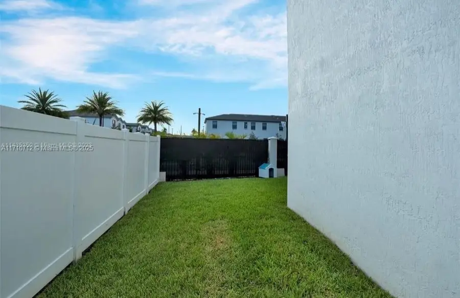 20366 NW 4th Path #20366, Miami, FL 33169 - Image #3