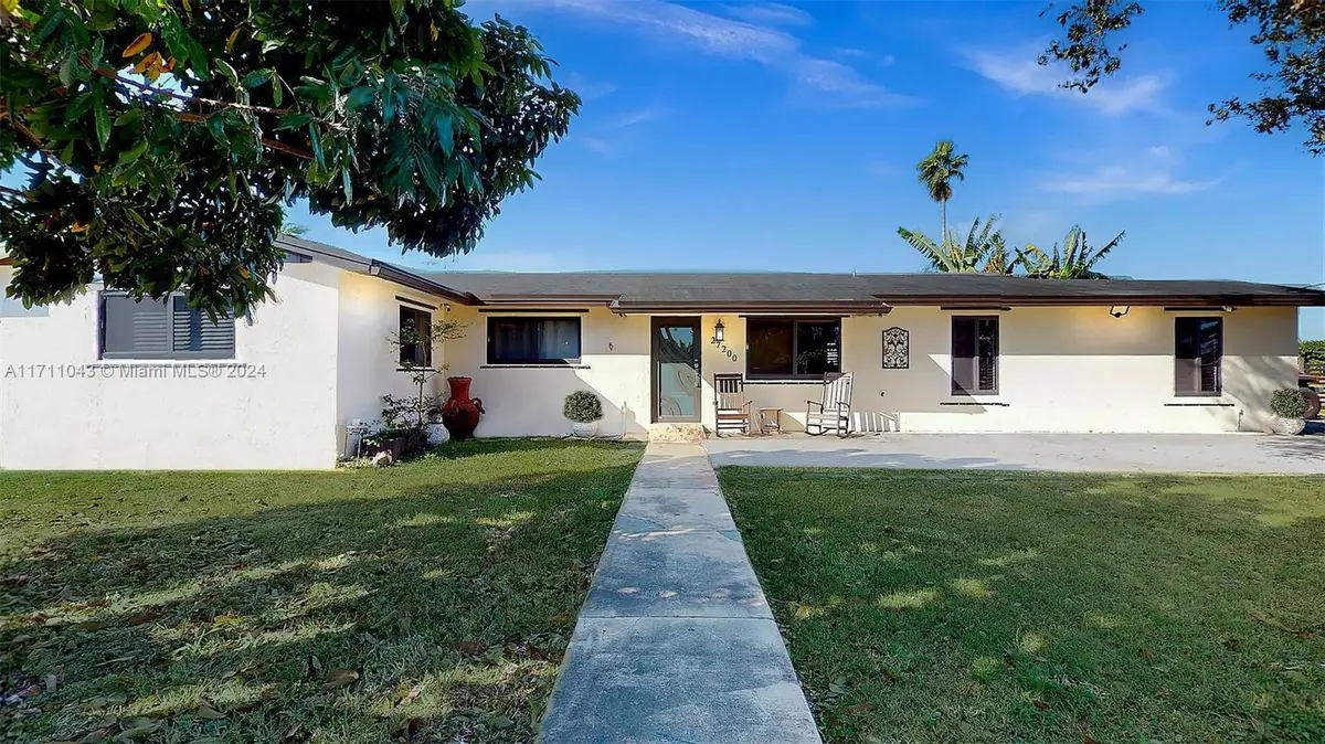 27200 SW 162nd Ave, Homestead, FL 33031 - Image #1