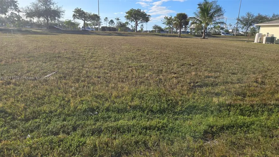 1418 Ne, Cape Coral, FL 33909 - Image #2