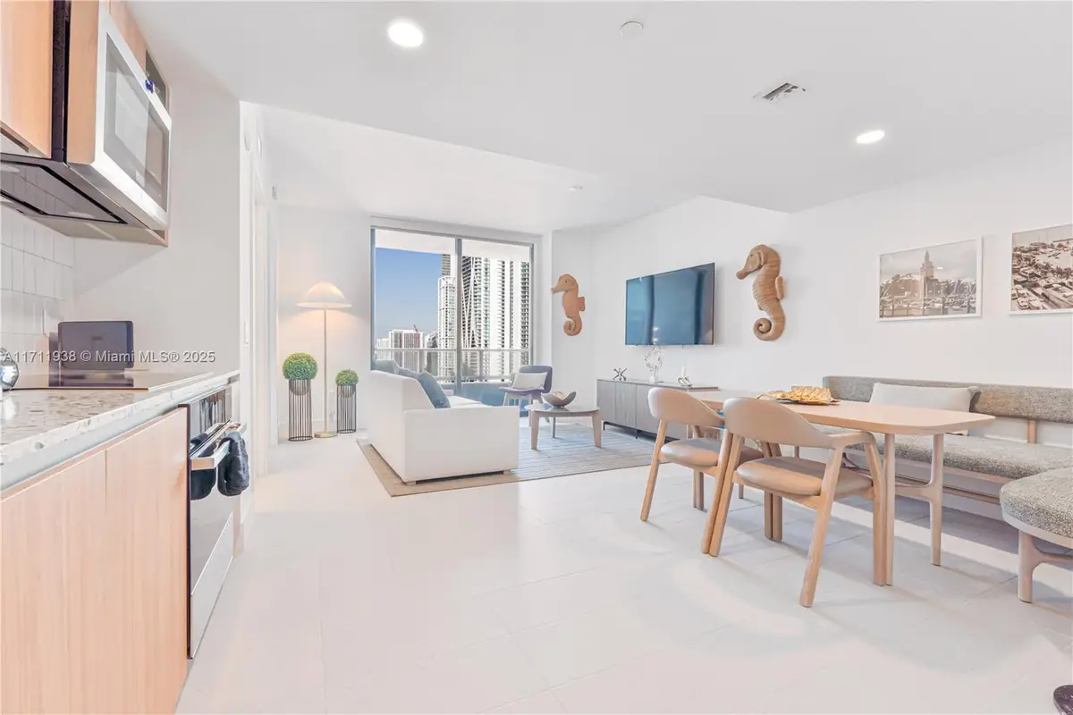 601 NE 1st Ave #2409, Miami, FL 33132 - Image #1