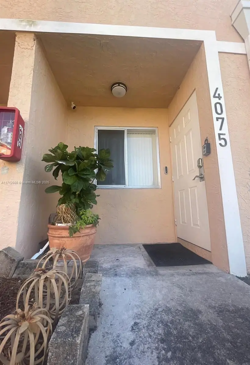 4075 Coral Springs Dr #5, Coral Springs, FL 33065 - Image #2