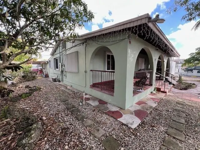 501 E 8th St, Hialeah, FL 33010 - Image #1