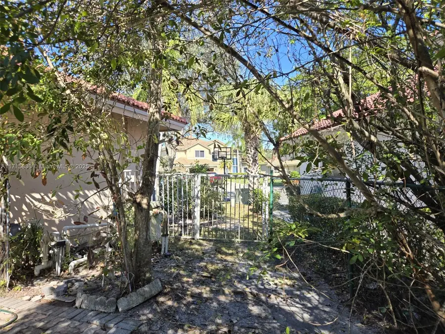 4956 Rothschild Dr, Coral Springs, FL 33067 - Image #2