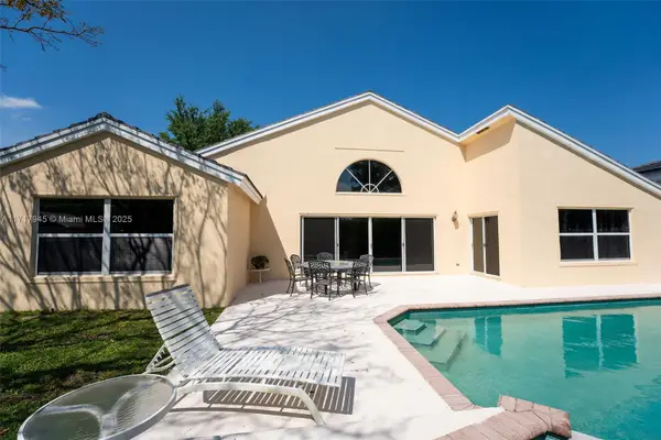 13080 NW 8th Ct, Sunrise, FL 33325