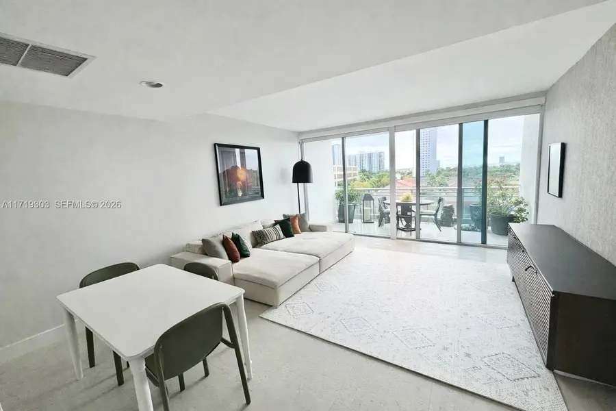 2950 NE 188th St #406, Aventura, FL 33180 - #3