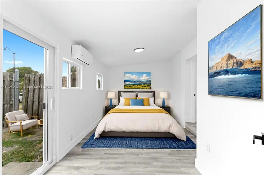 1560 NE 42nd Ct, Pompano Beach, FL 33064 - Image #2