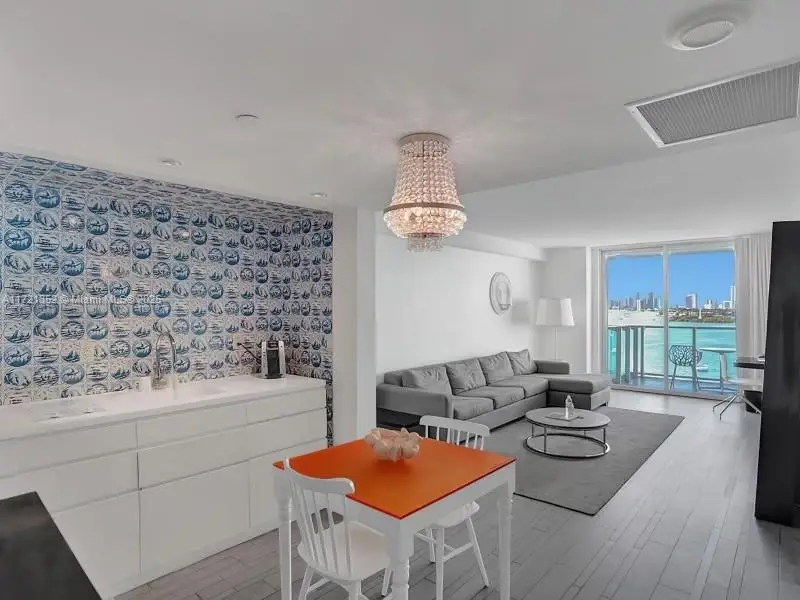 1100 West Ave #1024, Miami Beach, FL 33139 - Image #3