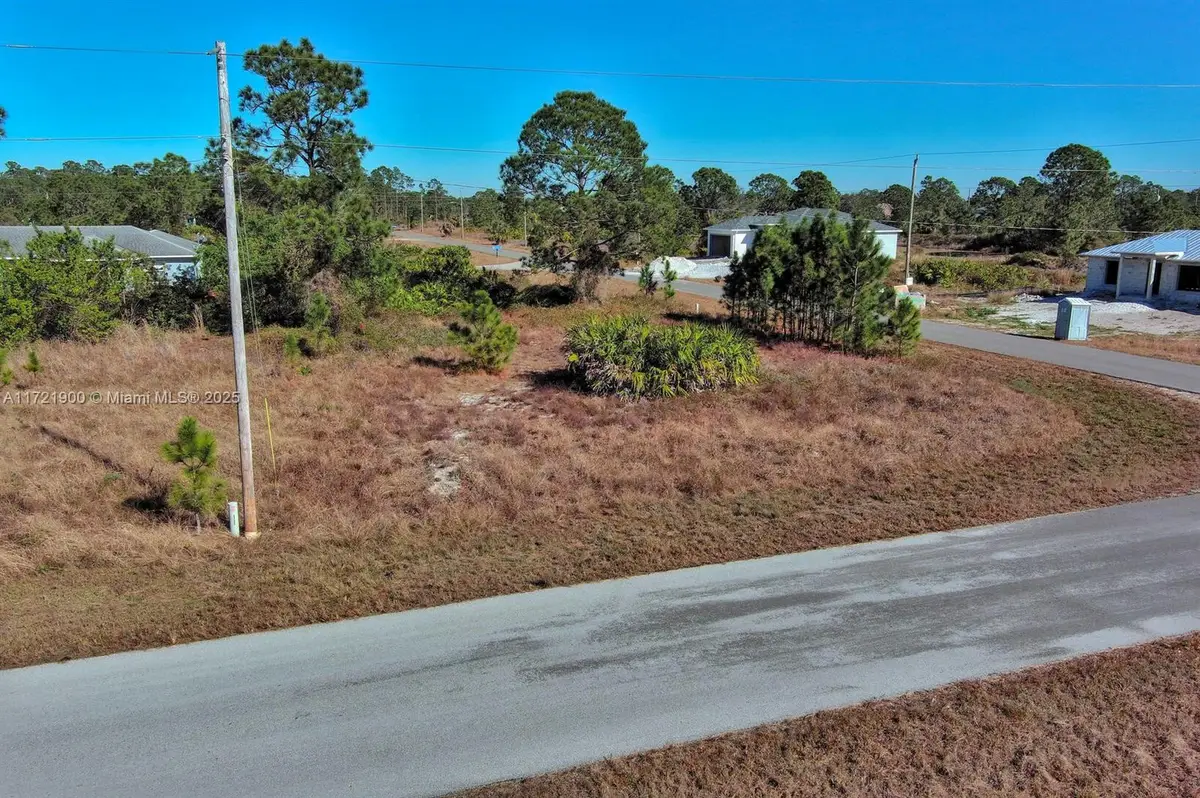 733 Bumby St E, Lehigh Acres, FL 33974 - Image #1