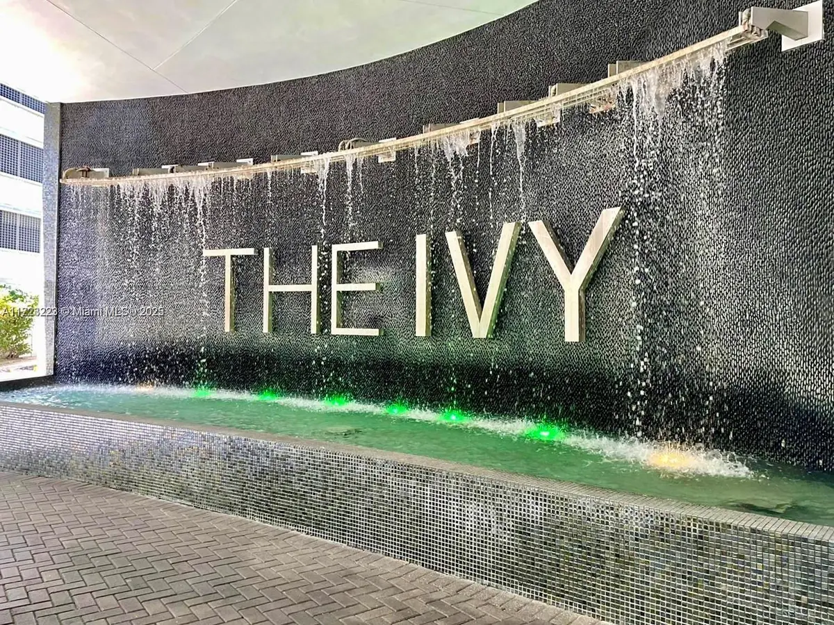 90 SW 3rd St #3014, Miami, FL 33130 - Image #1