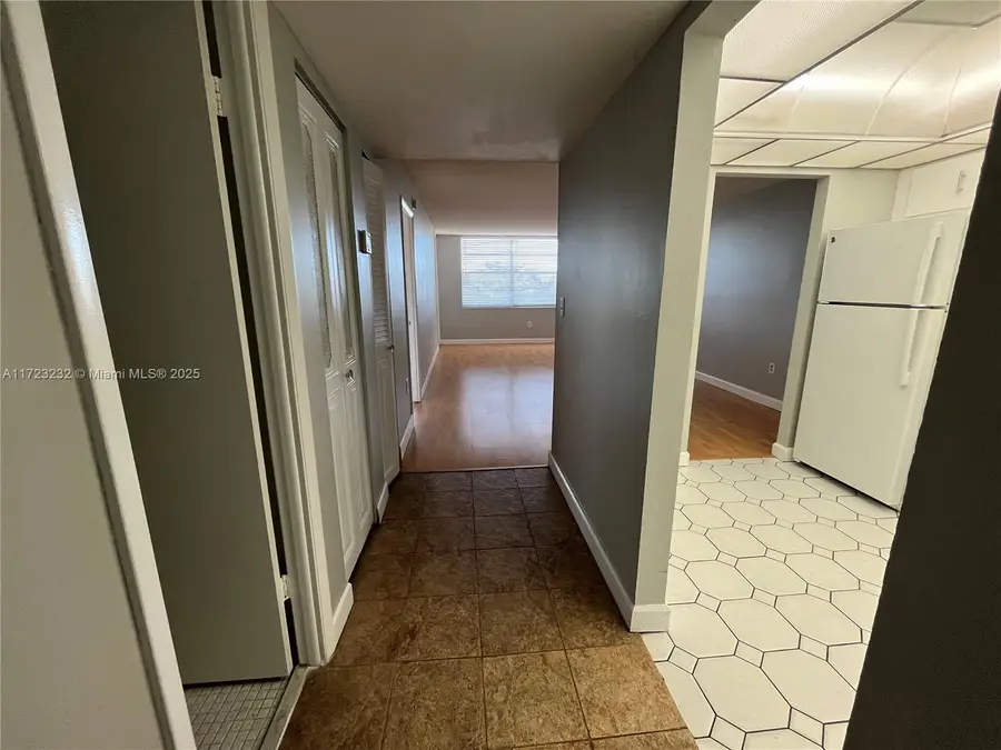 1300 Saint Charles Pl #613, Pembroke Pines, FL 33026 - Image #3