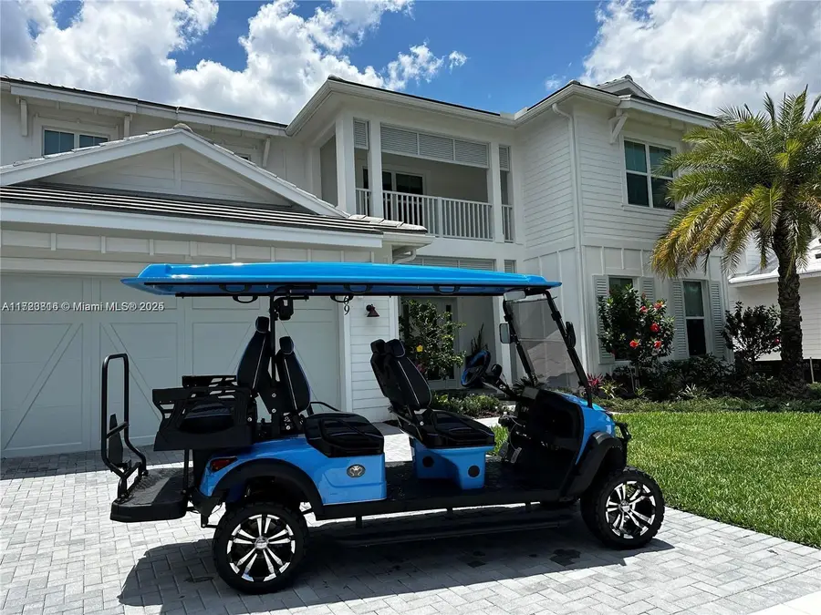 9369 Crestview Cir, Palm Beach Gardens, FL 33412 - Image #3