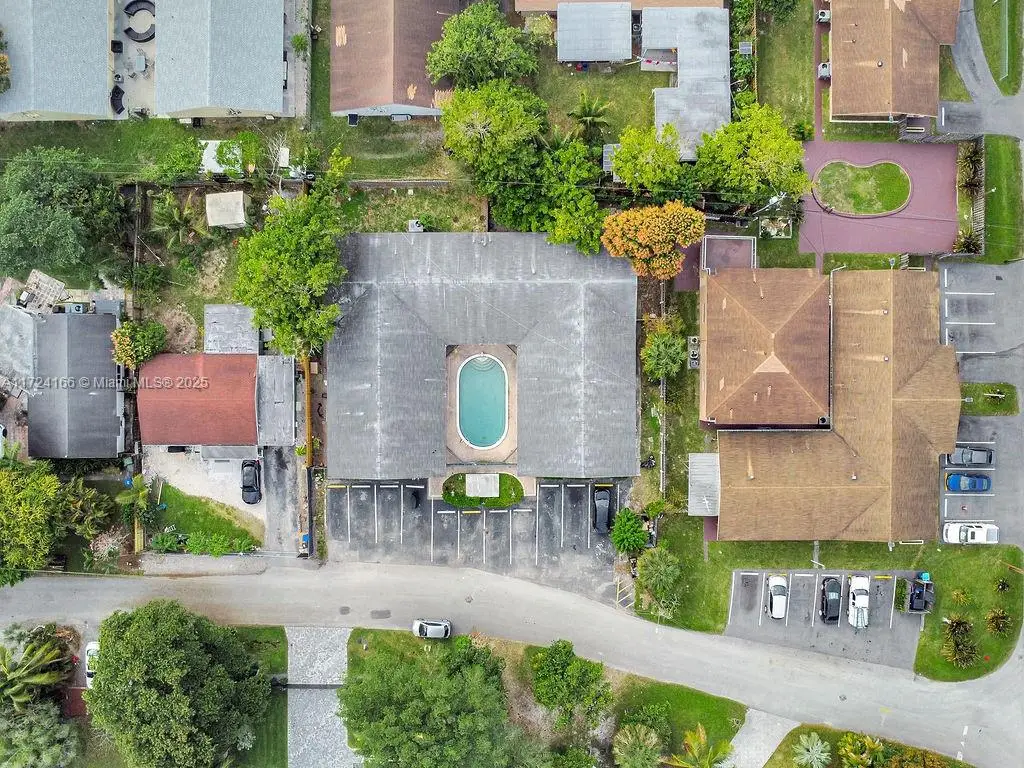 215 SW 19th Ave, Fort Lauderdale, FL 33312 - Image #1