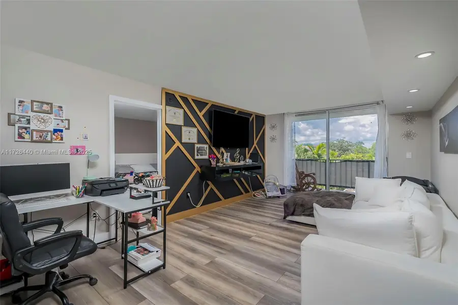 12500 NE 15th Ave #405, North Miami, FL 33161 - Image #2