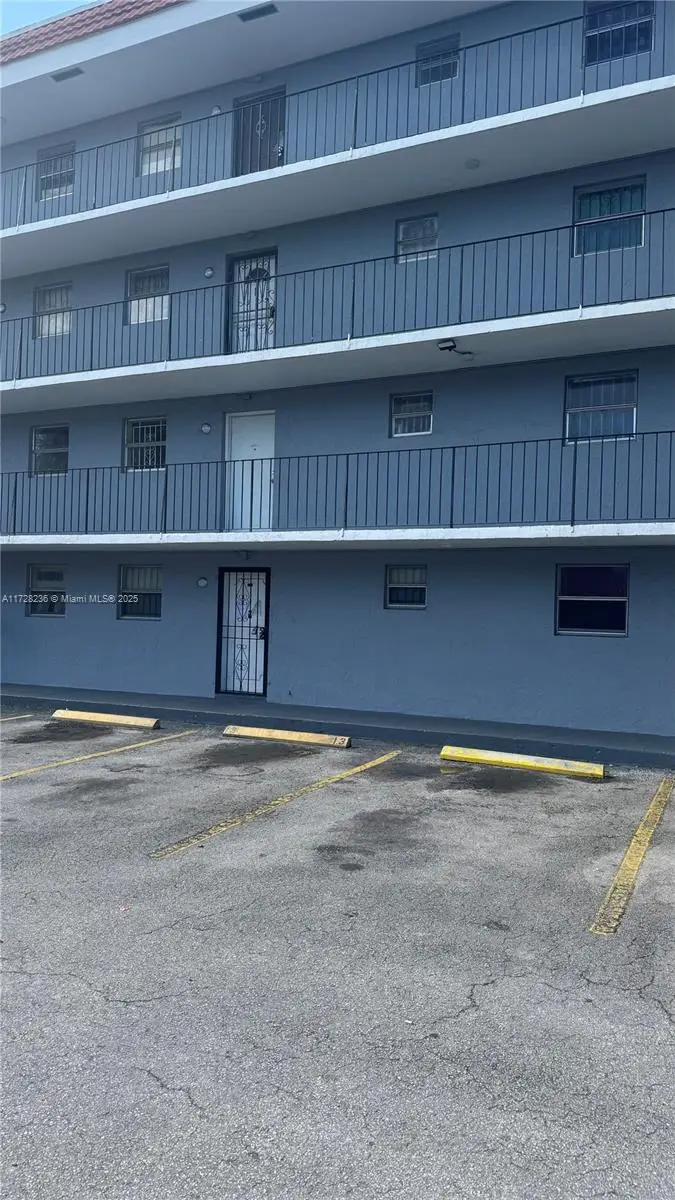 13725 NE 6th Ave #202, North Miami, FL 33161 - Image #3
