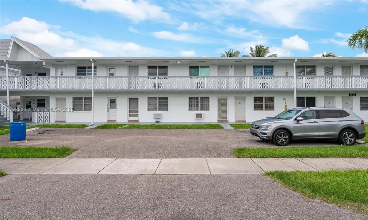 50 NW 204th St #H7, Miami Gardens, FL 33169 - Image #1