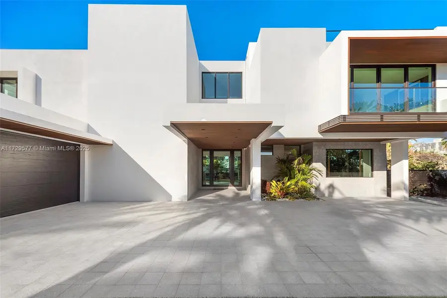 128 Ocean Blvd, Golden Beach, FL 33160 - Image #2