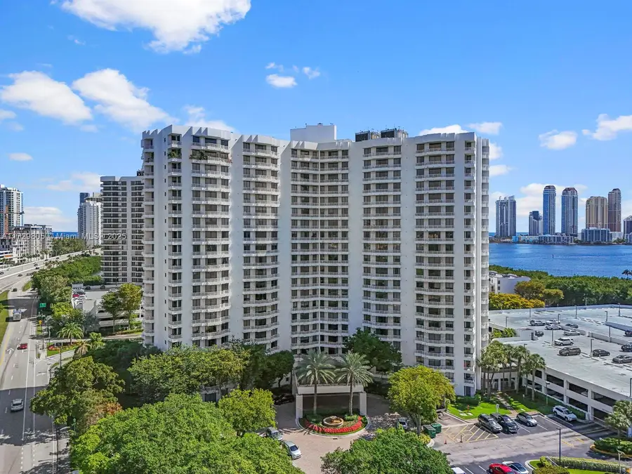 3300 NE 192nd St #603, Aventura, FL 33180 - #2