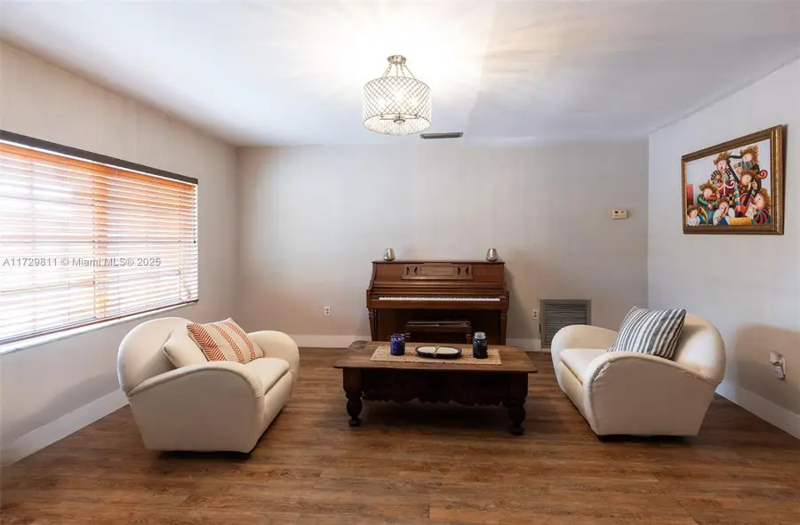 6575 SW 27th St, Miami, FL 33155 - Image #3