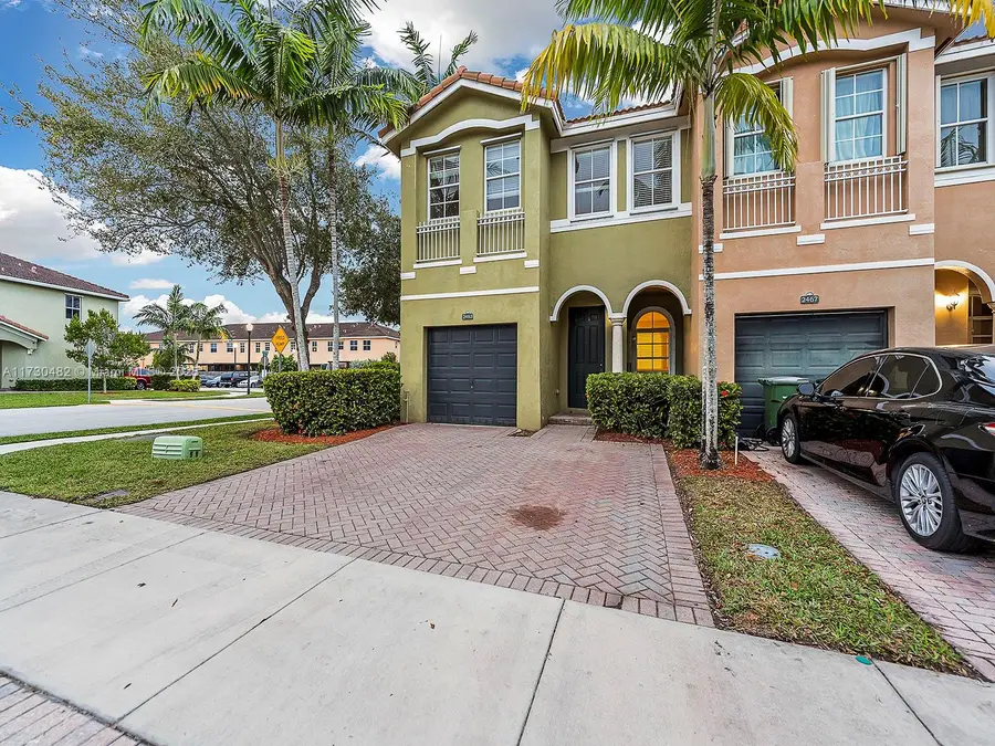 2463 SE 15th Ct, Homestead, FL 33035 - Image #2