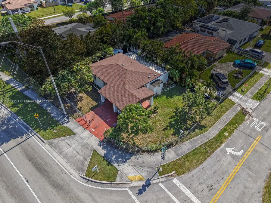 2100 NE 185th St, North Miami Beach, FL 33179 - Image #2