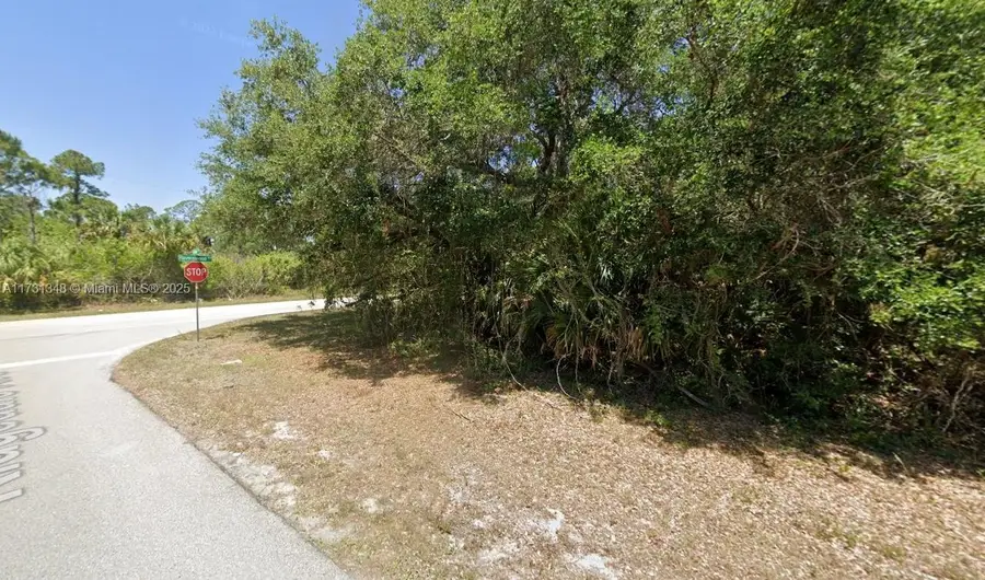 19034 Ridgedale Ave, Port Charlotte, FL 33954 - Image #2