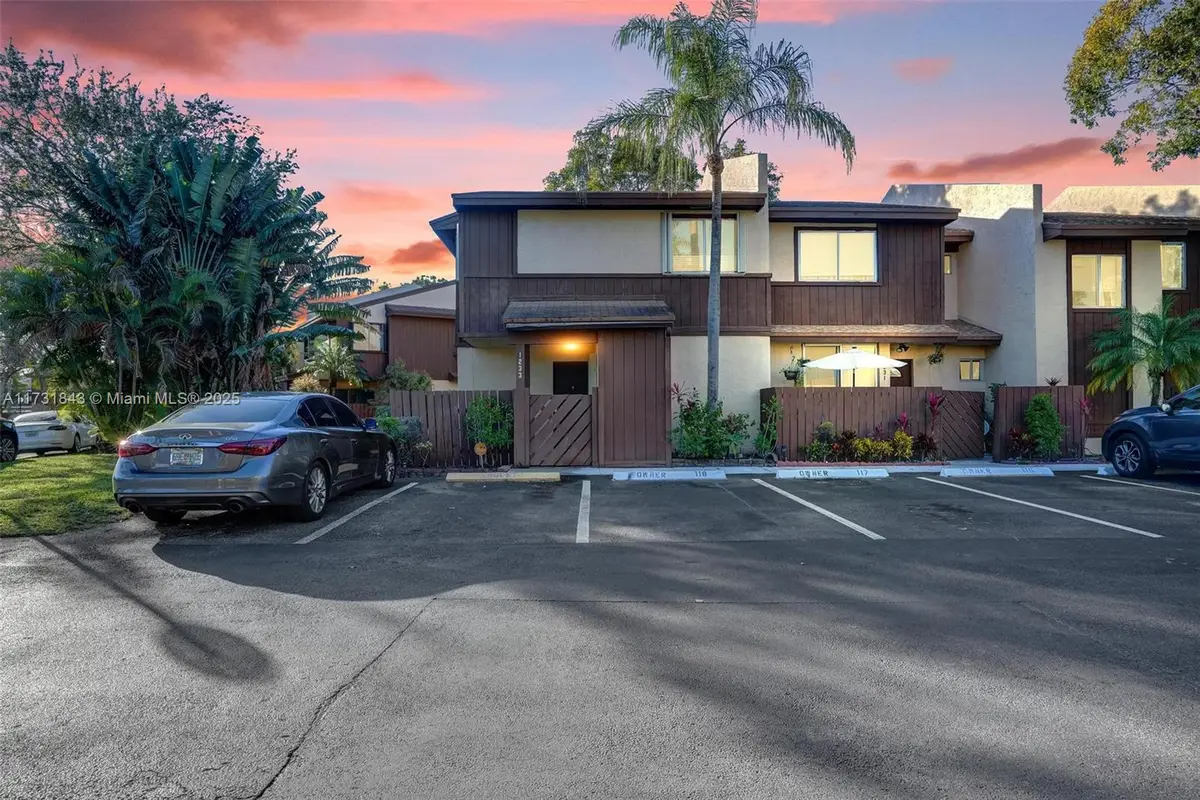 1233 Hampton Blvd, North Lauderdale, FL 33068 - Image #1