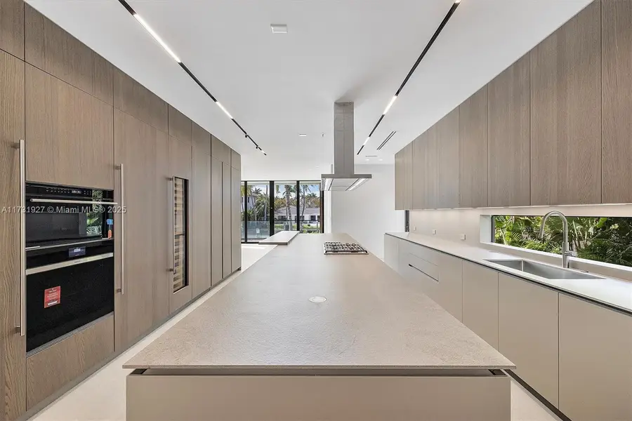 960 Mariner Dr, Key Biscayne, FL 33149 - Image #3