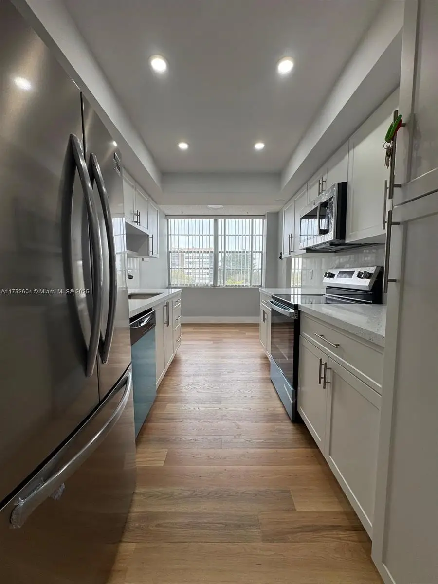 1200 Saint Charles Pl #419, Pembroke Pines, FL 33026 - Image #2