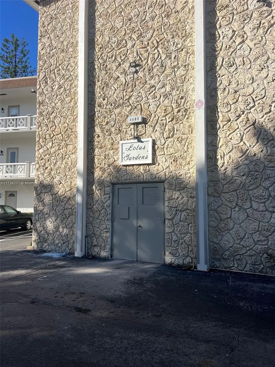 4805 NW 35th St #506, Lauderdale Lakes, FL 33319 - Image #1